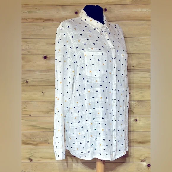 M&CO Heart Print Blouse - Picture 3 of 12